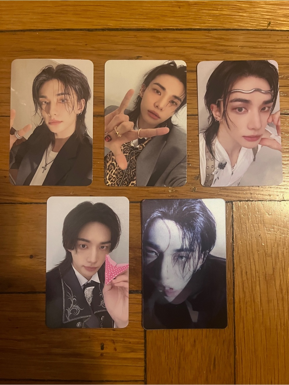 NEW! Set of 5 OFFICIAL Hyunjin of Stray Kids photocards (set #10)